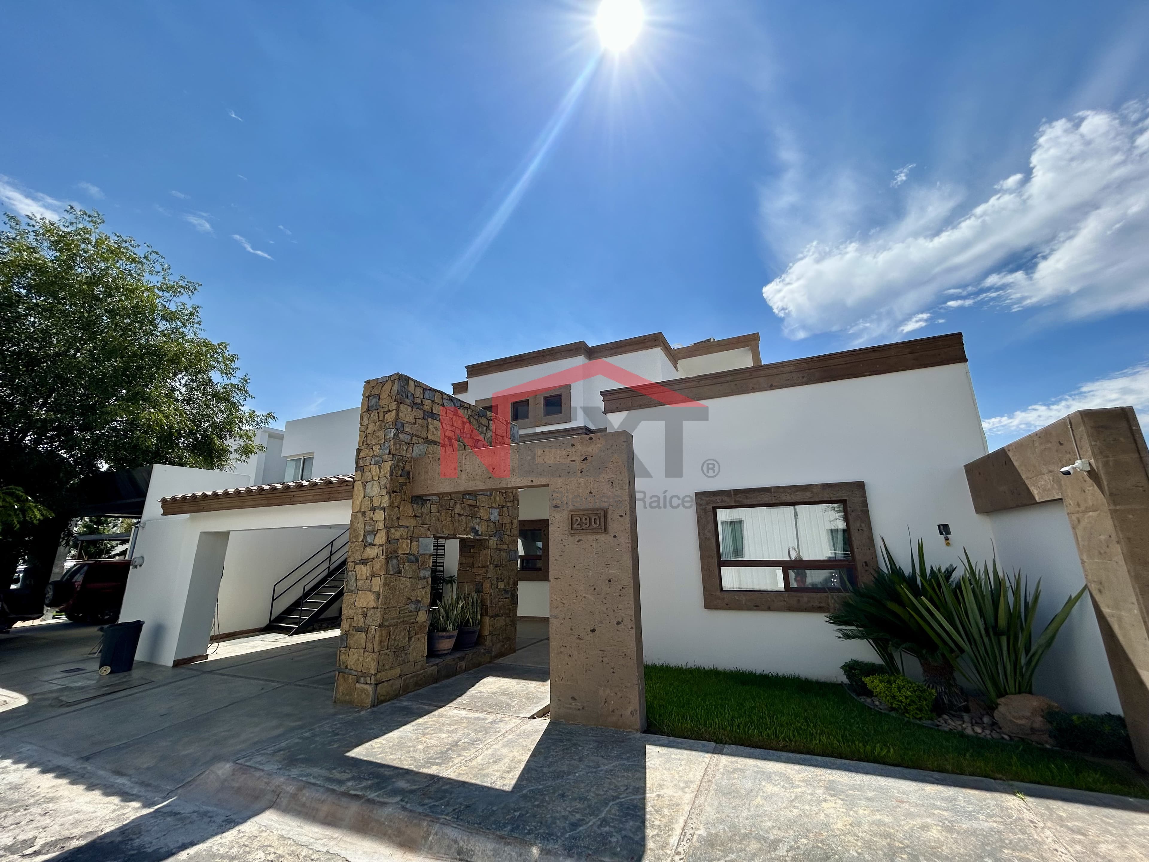 Casa de un piso en Country Club - Imagen 1
